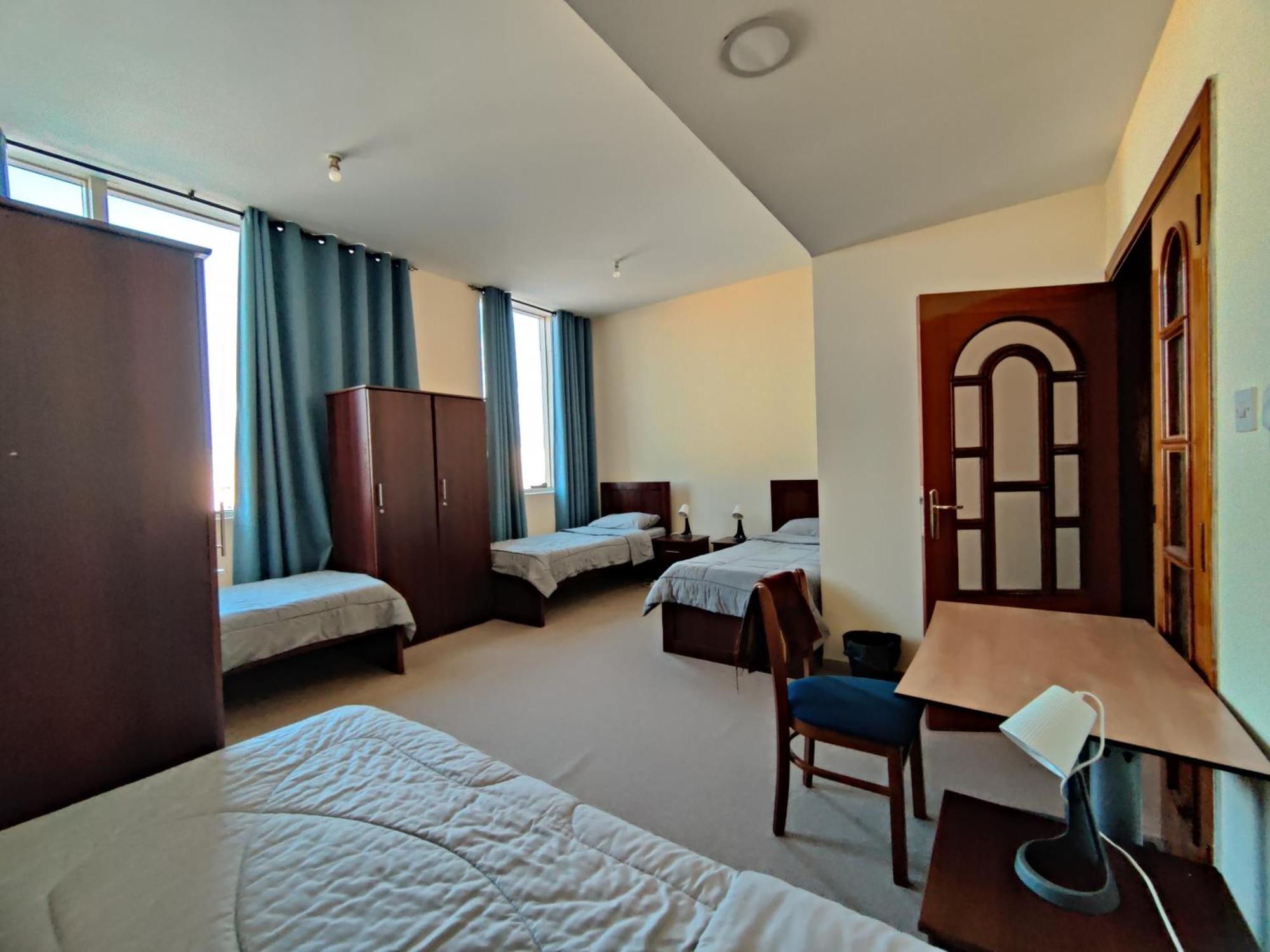 Oasis Hostel Абу-Даби Экстерьер фото